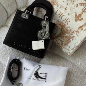 شنطة - Lady Dior زرقون / شامل علبة ( مربع)